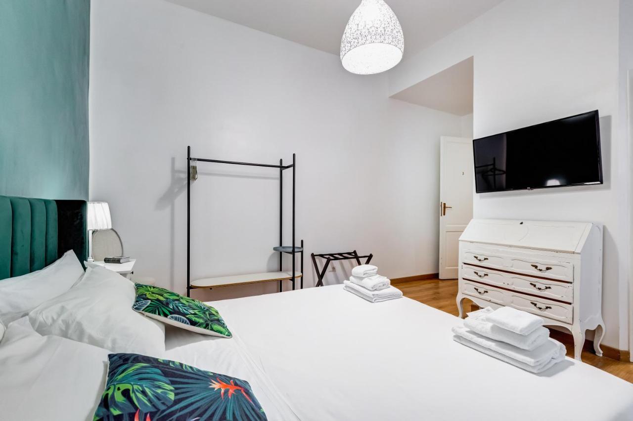 Bdc - Residenza Valadier 3-Bdr And 3 Bathrooms Apt Rome Bagian luar foto