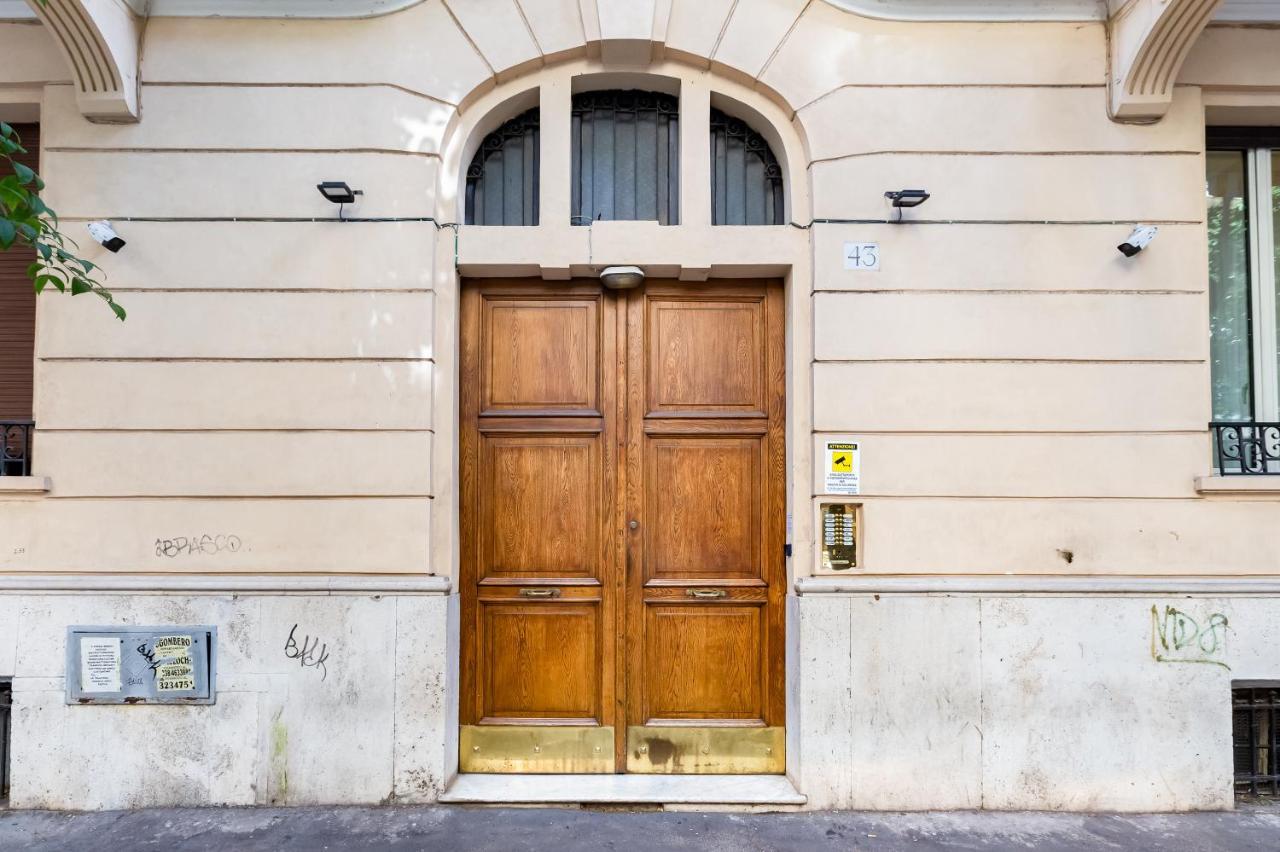 Bdc - Residenza Valadier 3-Bdr And 3 Bathrooms Apt Rome Bagian luar foto